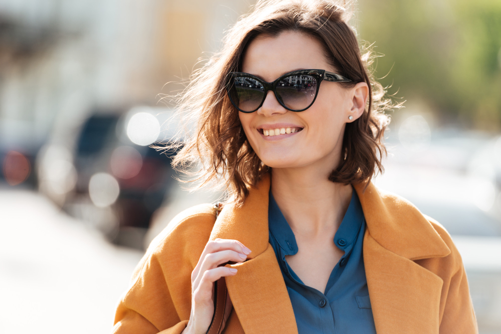 oversized sunglasses