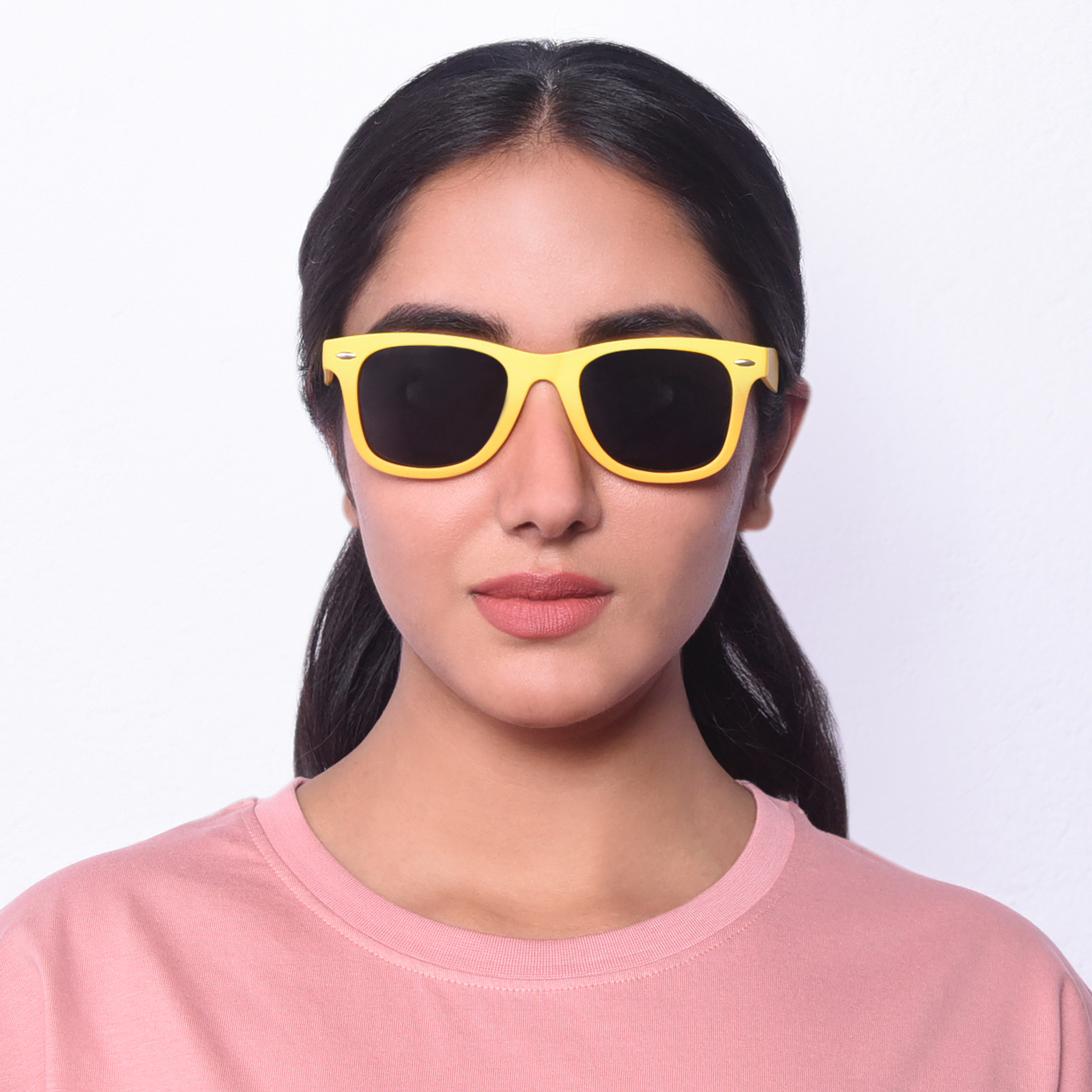 polarized wayfarer style sunglasses